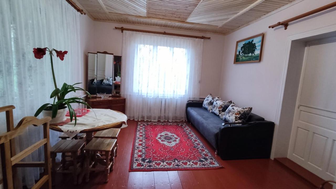Bat'Kivska Hata Stari Kuty Luaran gambar